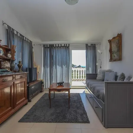 Apartament Lola's *
