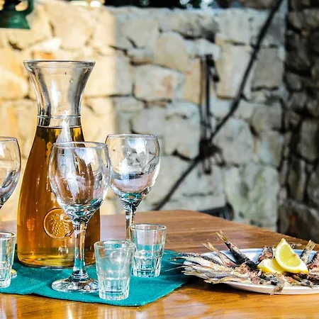 Lola's Lägenhet Tribalj