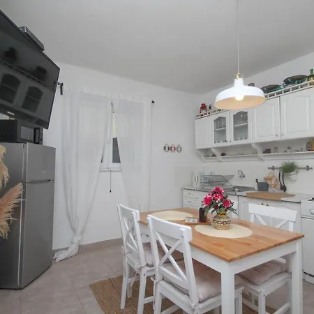 Apartament Lola's *