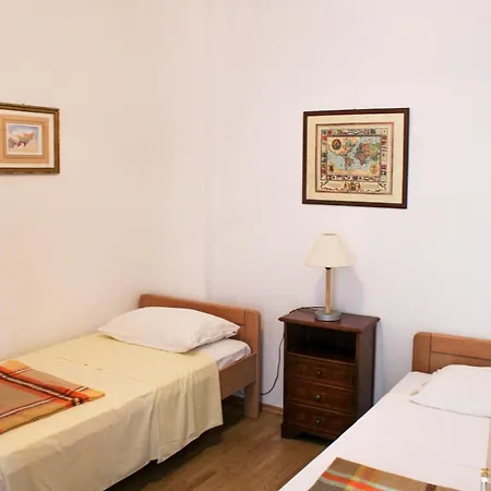 Apartment Lola's Tribalj