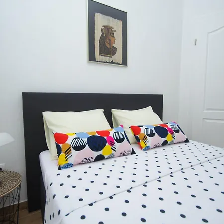 Apartament Lola's *