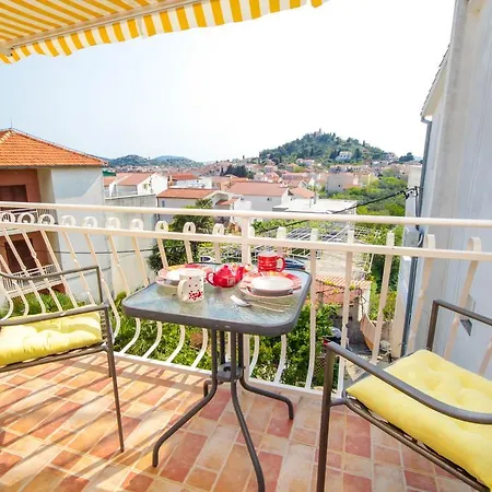 Apartament Lola's