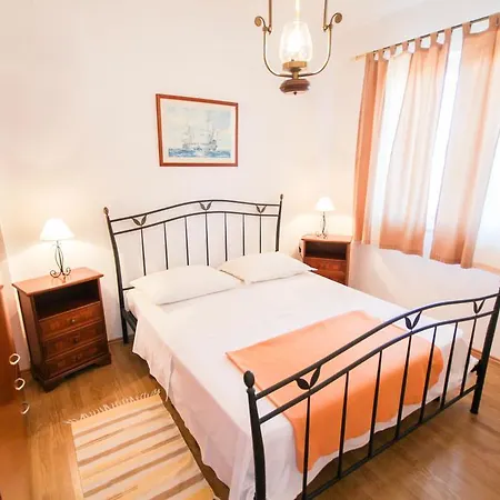 Lola's Apartment Tribunj (Sibenik-Knin)