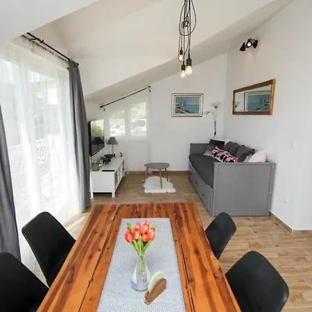 公寓 萝拉公寓 *